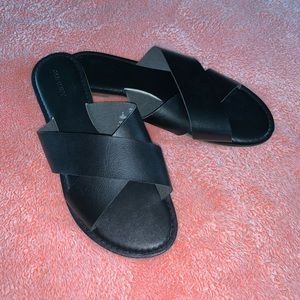 Black Old Navy Slide Sandals